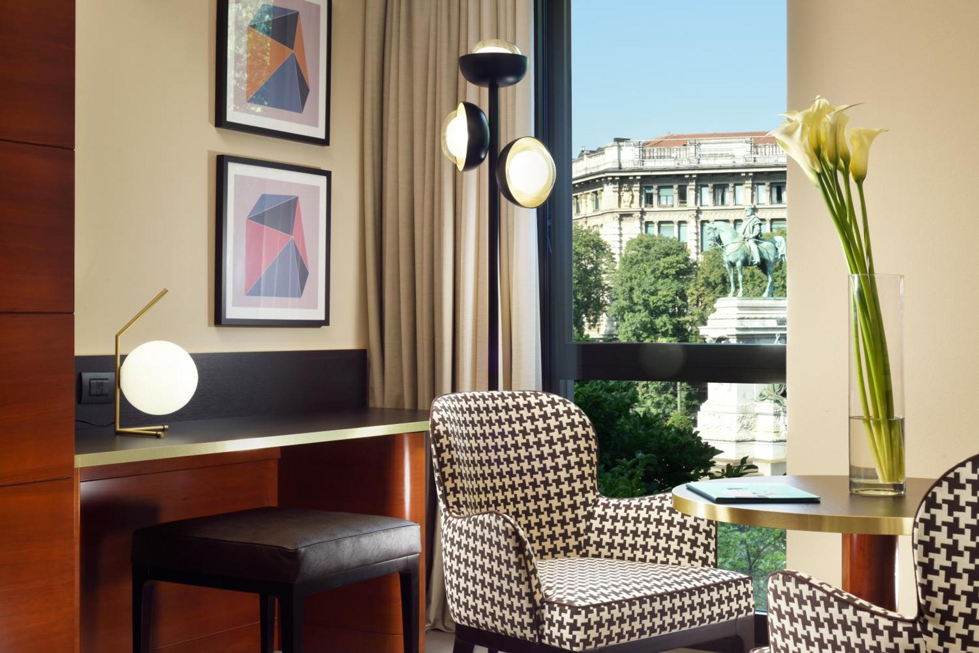 Unahotels Cusani 4* Milano